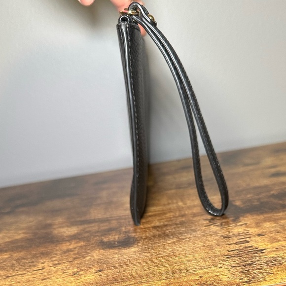Michael Kors Black Pebbled Leather Wristlet Clutch - Picture 9 of 10